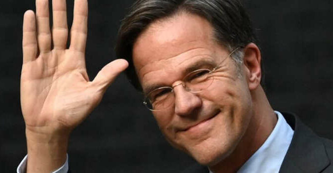 De laatste dagen boek over Mark Rutte van Leonard Ornstein en Mattias Schut